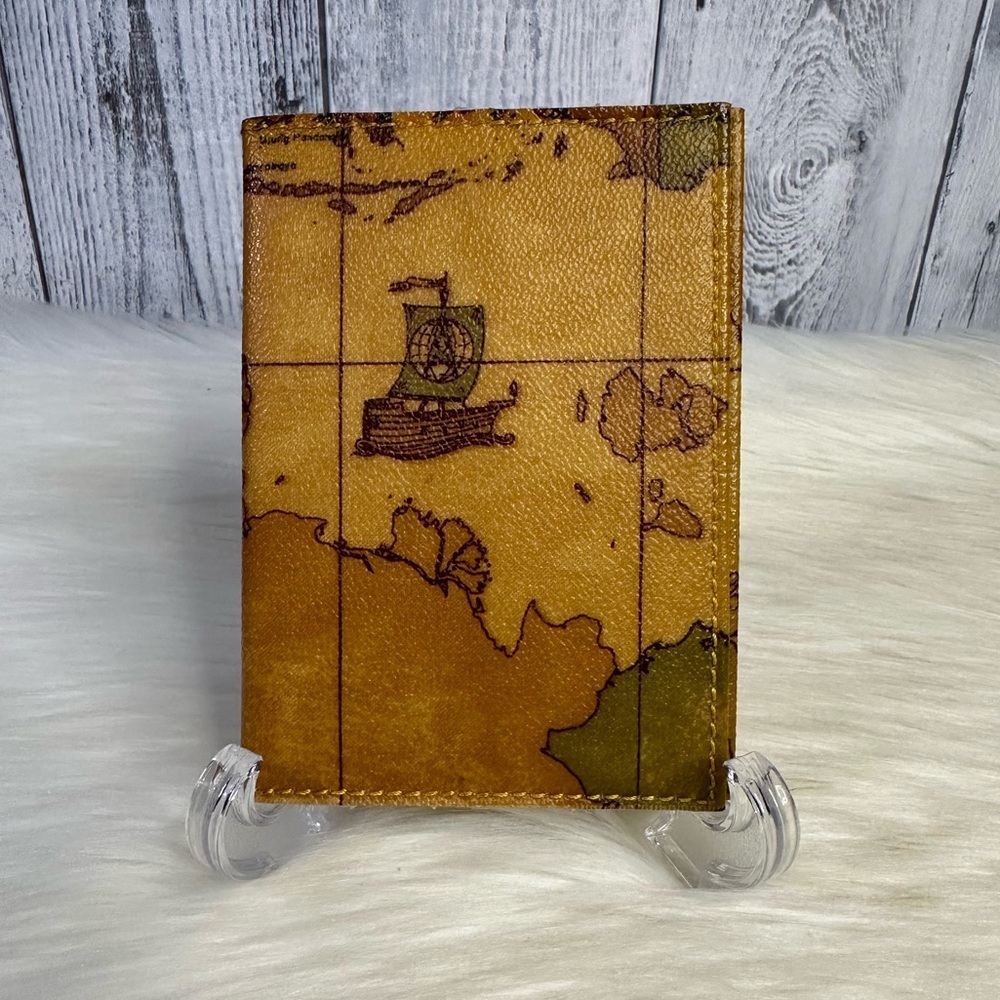 ALVIERO passport holder